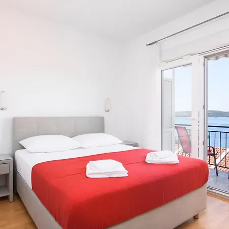 Mastelic Apartment